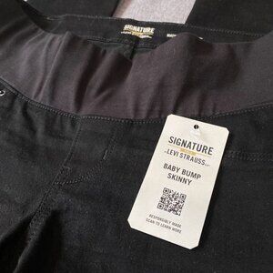 Signature by Levi Strauss & Co. Gold Label Women's Maternity Baby Bump Skinny